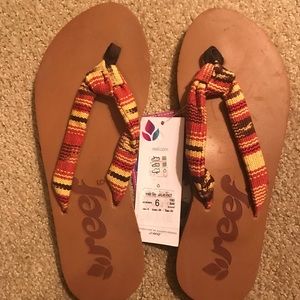 Reef Sandals Size 6 NWT